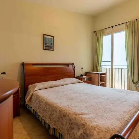 Privat bolig Freshly Renovated ! Split